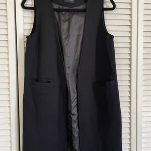 Black Sleeveless Vest